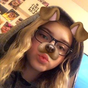 Meet your Posher, Hannah